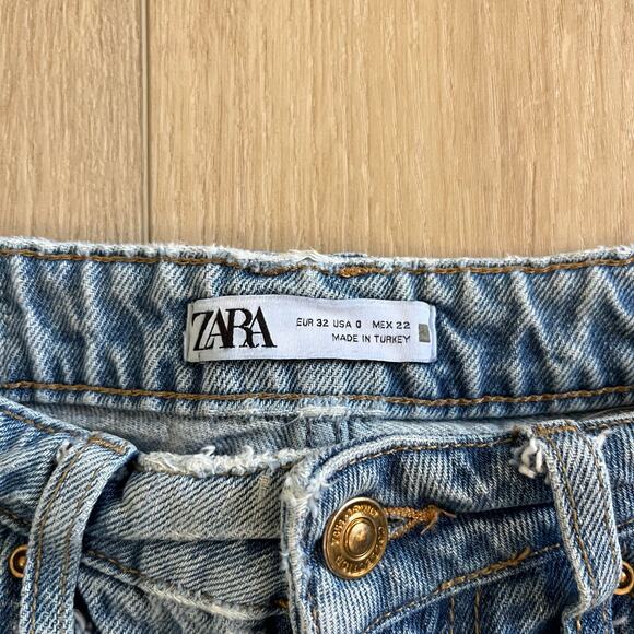 Zara Women’s High Rise Distressed Mom Jean Sz 0 - Picture 5 of 8